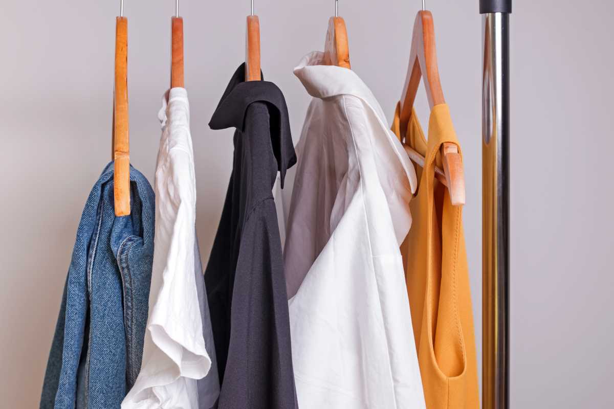  Curate a Minimalist Capsule Wardrobe for Every Season