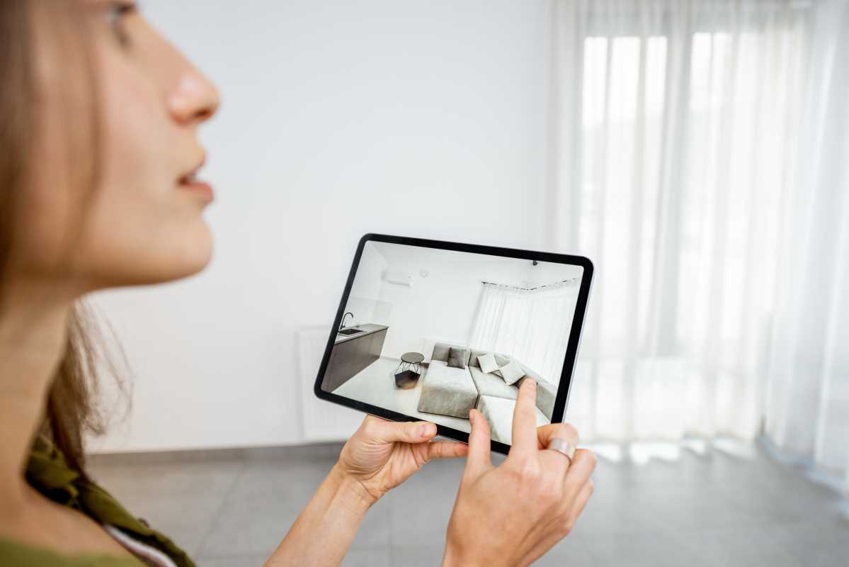 Experience Augmented Reality Escape Games Anywhere