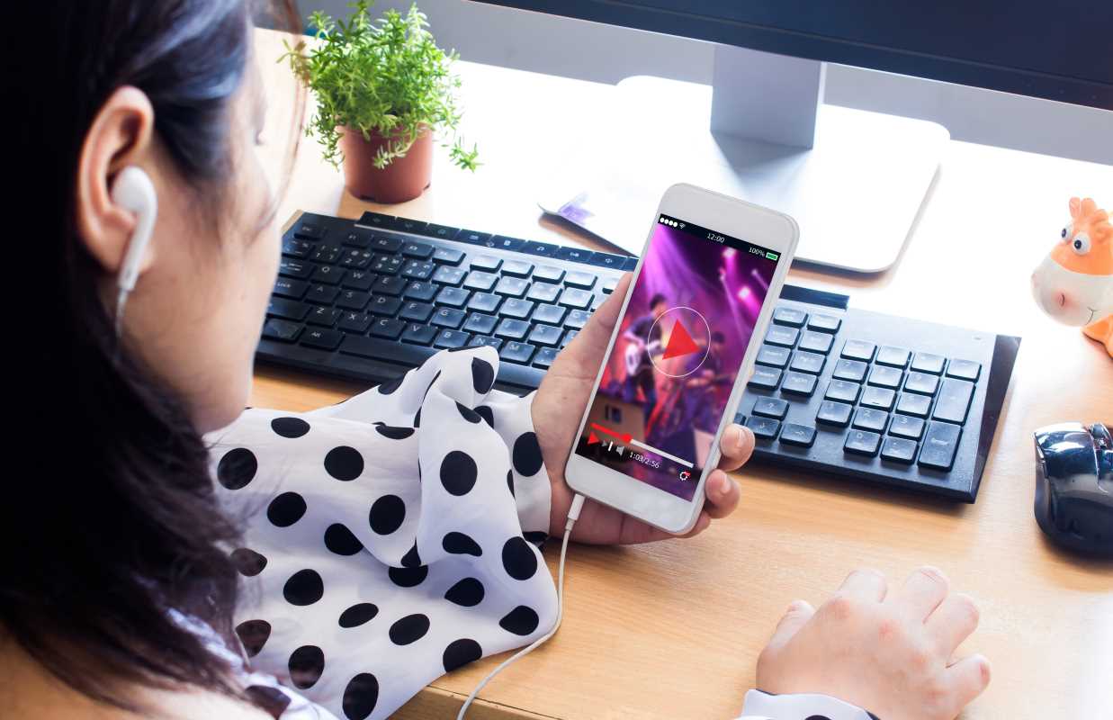 The Best Underground Indie Tracks That Are Only Shared in Secret Discord Servers