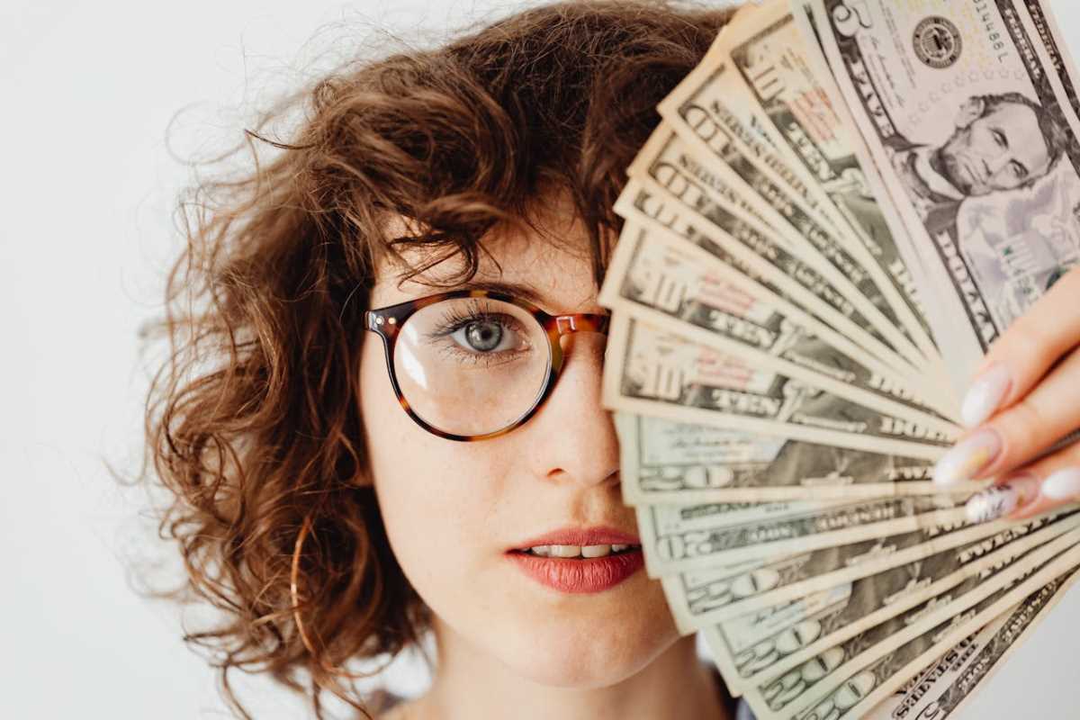 How to Negotiate Collaboration Fees With Boutique Brands